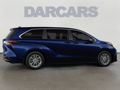2026 Toyota Sienna LE 8 Passenger