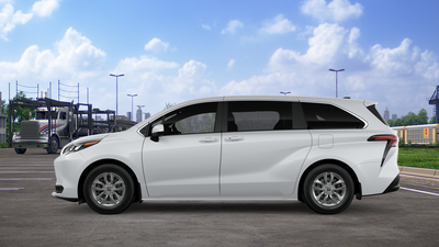 2026 Toyota Sienna LE 8 Passenger