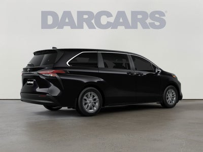 2026 Toyota Sienna LE 8 Passenger