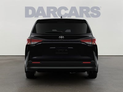 2026 Toyota Sienna LE 8 Passenger