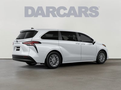 2026 Toyota Sienna LE 8 Passenger
