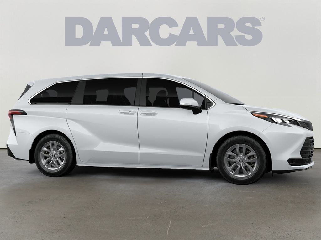2026 Toyota Sienna LE 8 Passenger