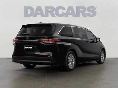 2026 Toyota Sienna LE 8 Passenger