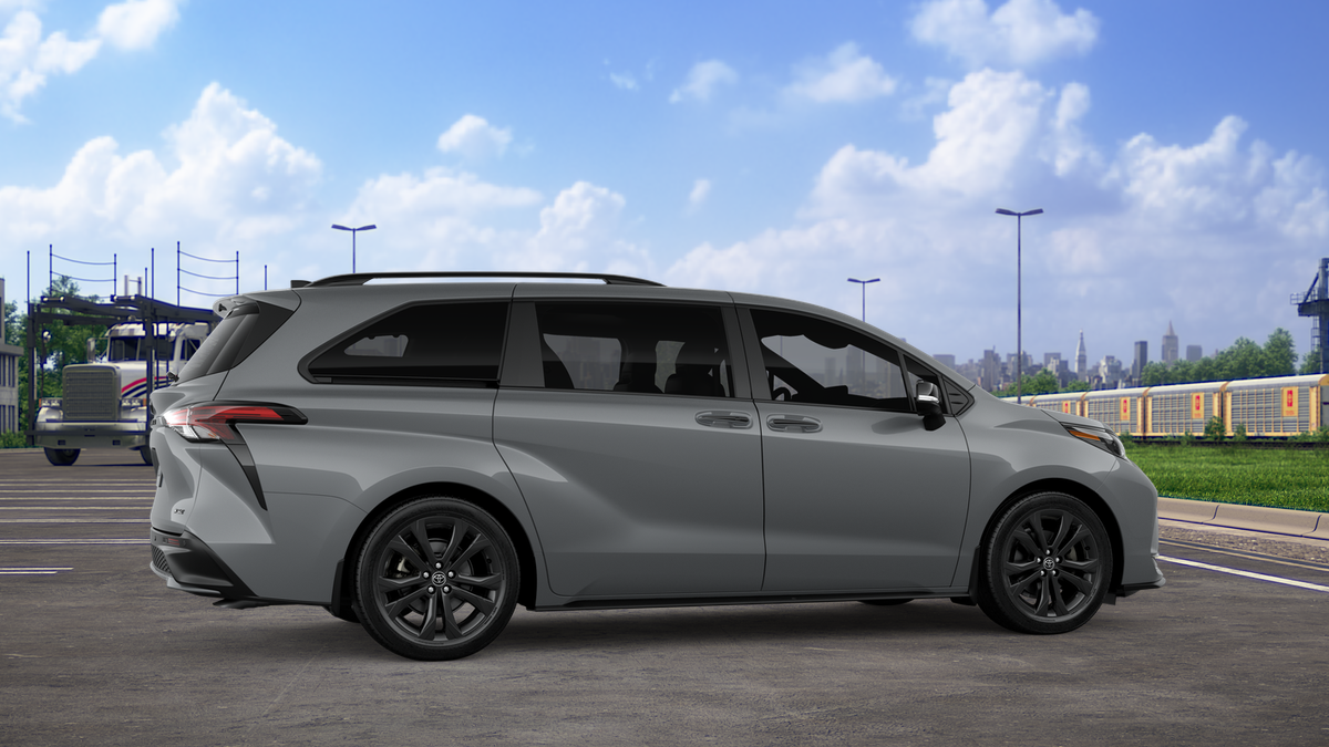 2026 Toyota Sienna XSE 7 Passenger