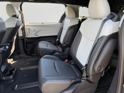 2026 Toyota Sienna XSE 7 Passenger
