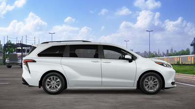 2026 Toyota Sienna XLE 7 Passenger