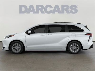 2026 Toyota Sienna XLE 8 Passenger