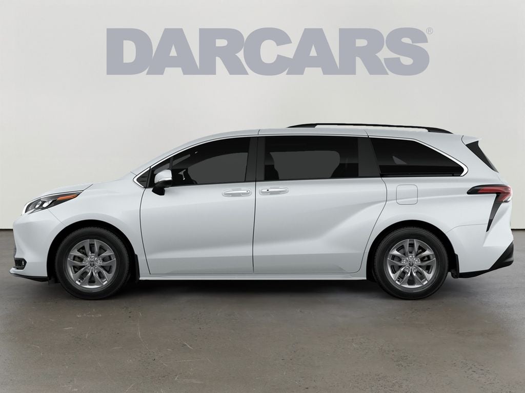 2026 Toyota Sienna XLE 8 Passenger