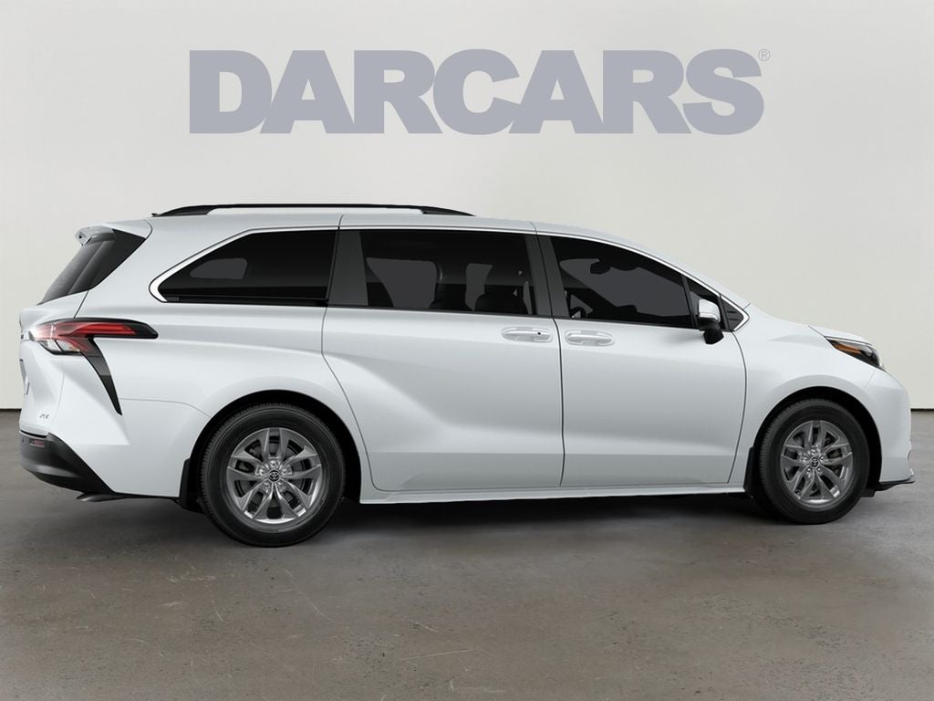 2026 Toyota Sienna XLE 8 Passenger