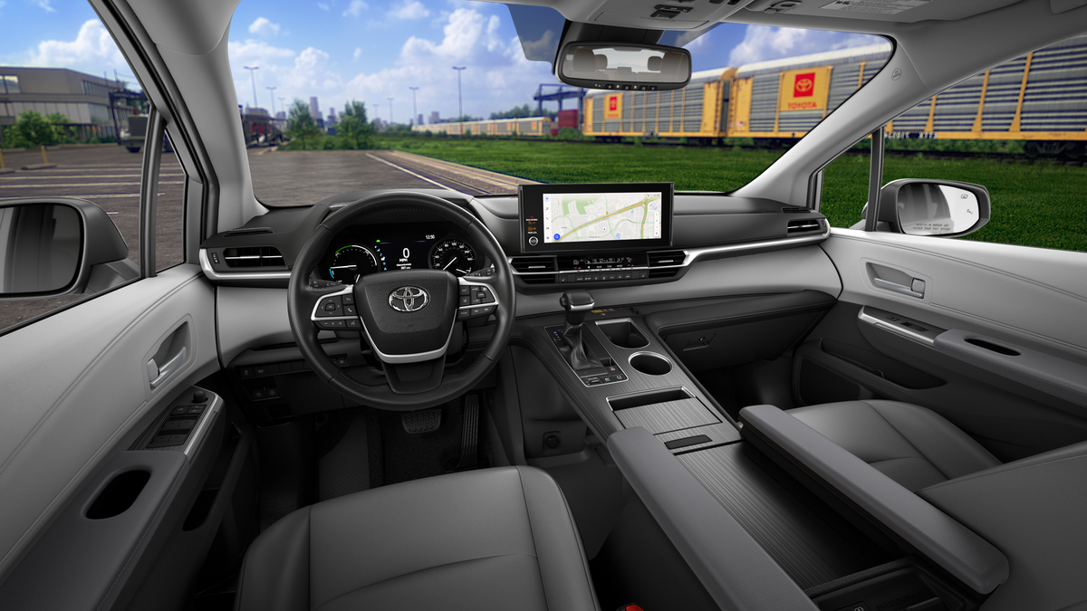2026 Toyota Sienna XLE 8 Passenger