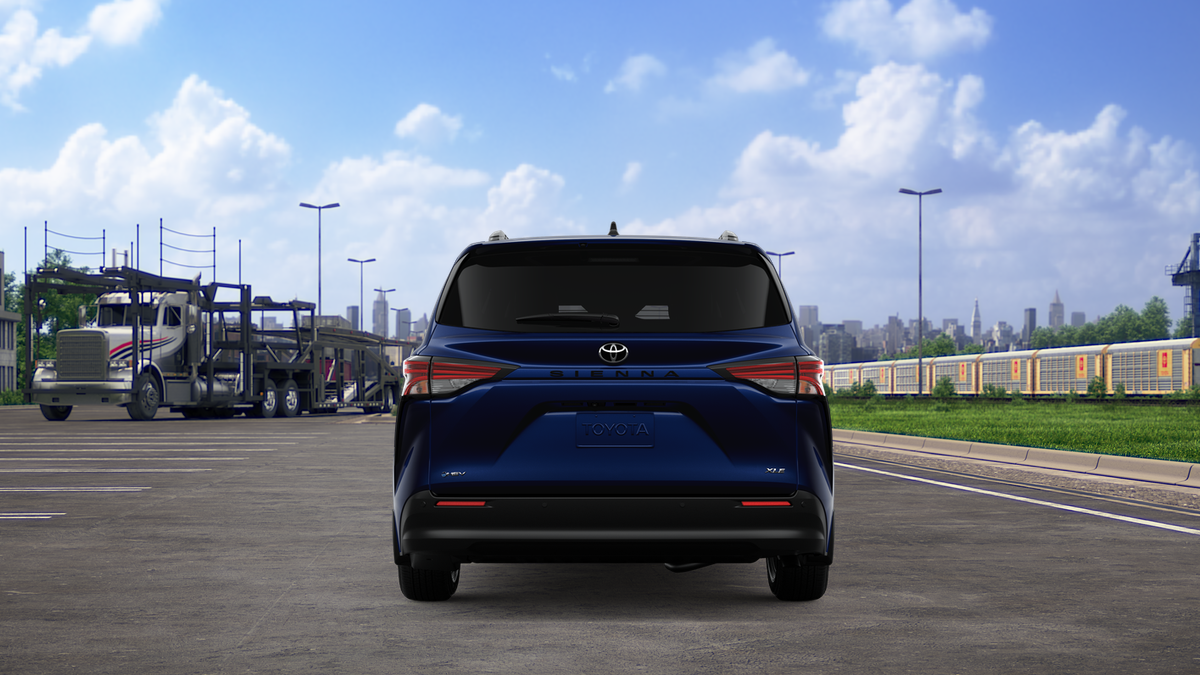 2026 Toyota Sienna XLE 8 Passenger