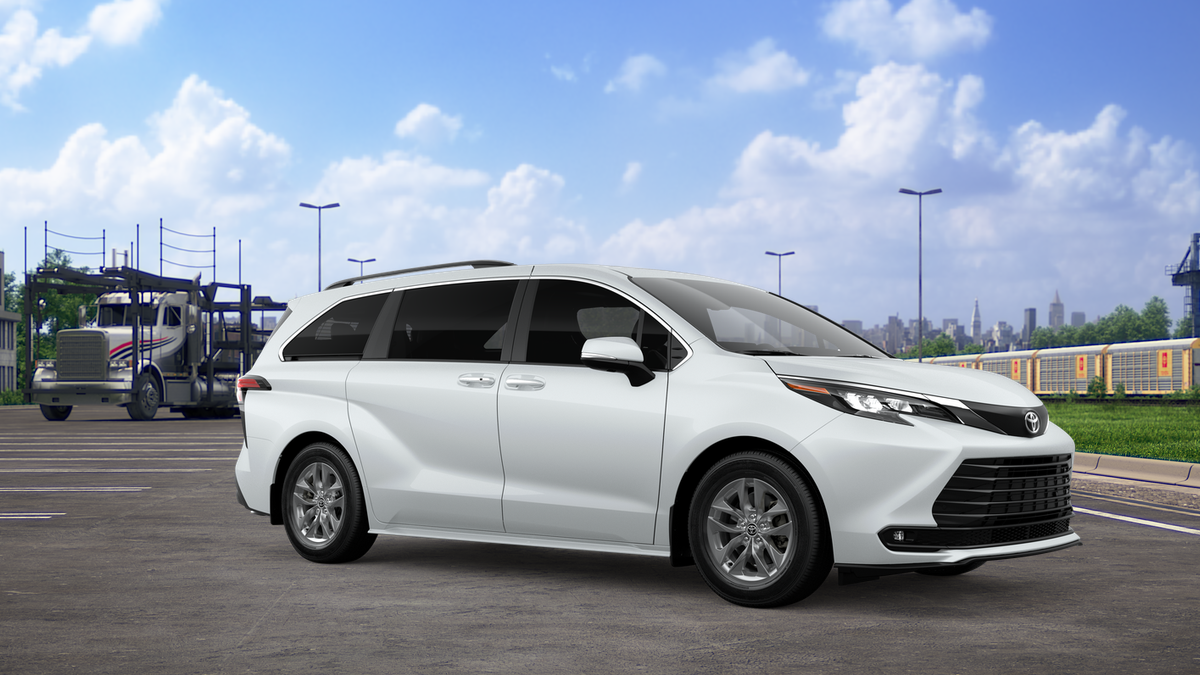 2026 Toyota Sienna XLE 7 Passenger