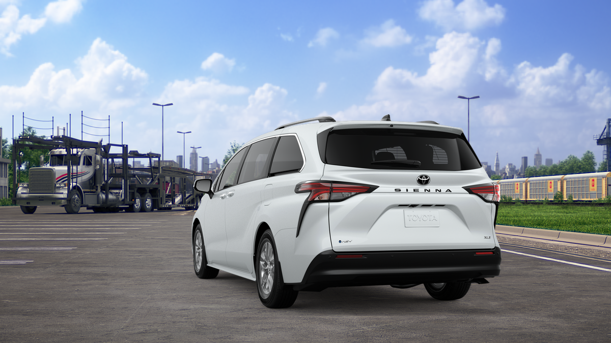 2026 Toyota Sienna XLE 7 Passenger