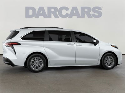 2026 Toyota Sienna XLE 7 Passenger