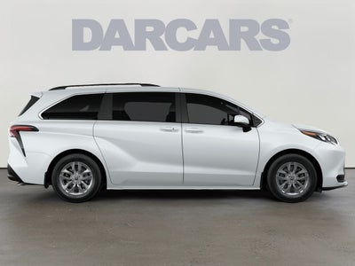 2026 Toyota Sienna XLE 7 Passenger