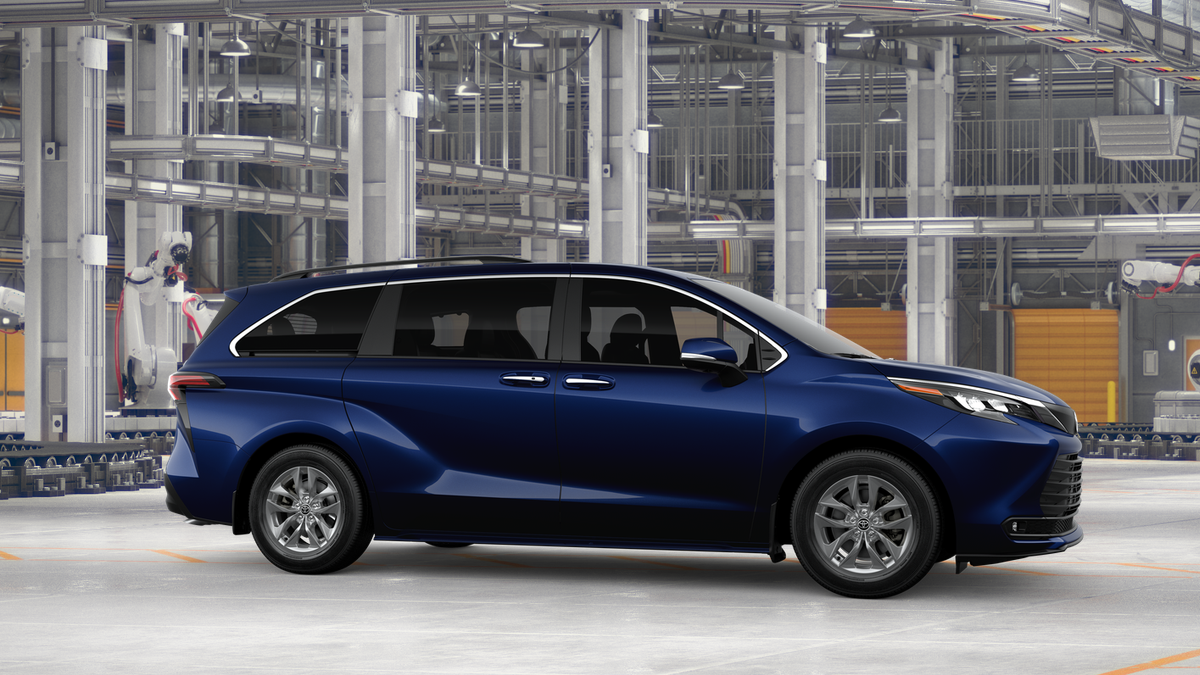 2026 Toyota Sienna XLE 7 Passenger
